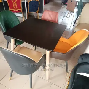 Stuffzy Italian Unique Restaurant 4 Chairs With Tables