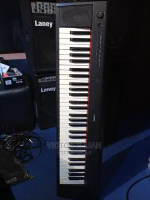 Pianos, Keyboards Yamaha Np 11, 12, 30, 32.