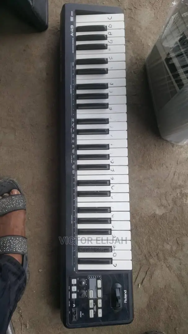 Midi Keyboards, Pianos