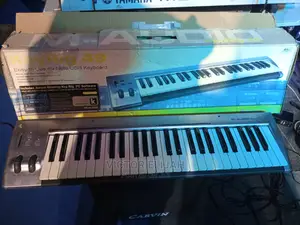 Midi Keyboards, Pianos