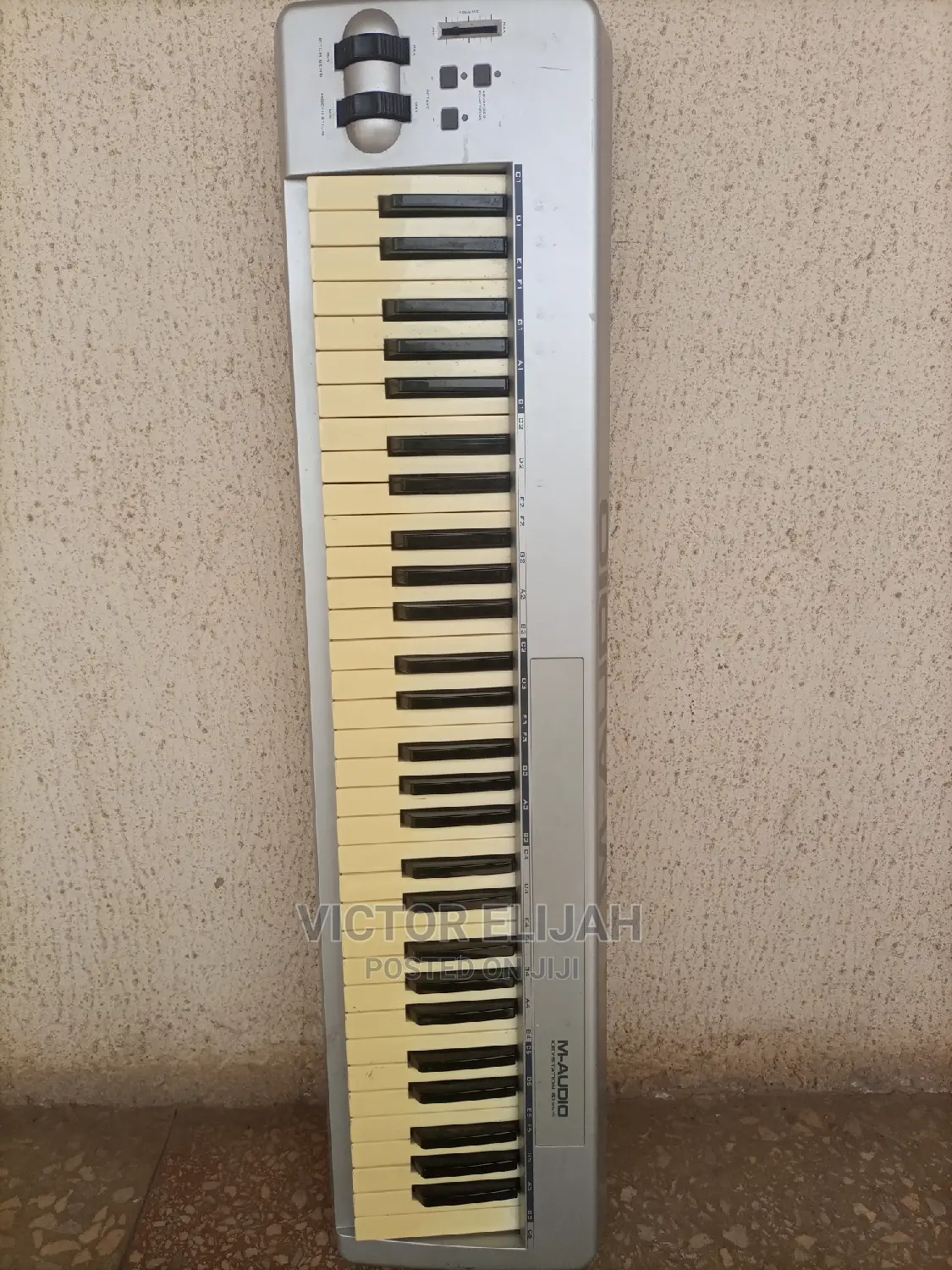 Midi Keyboards, Pianos