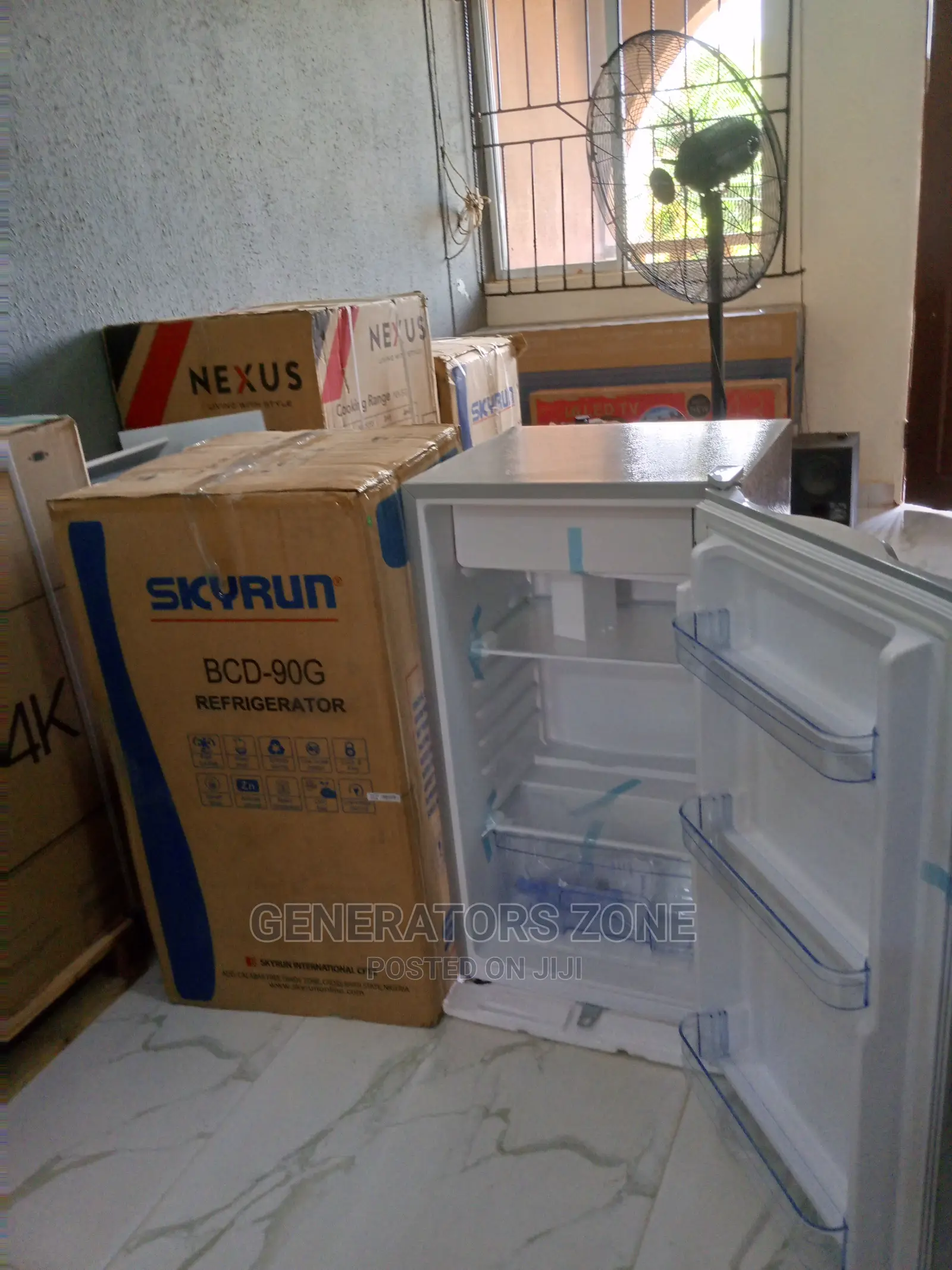 Top Freezer (Bcd-90g) Skyrun 90L Refrigrator-Silver