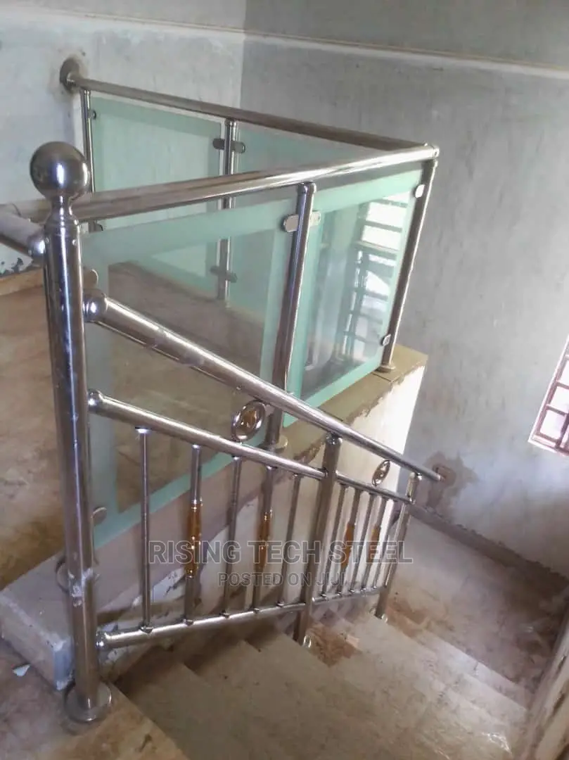 Stainless Handrail and Glass Hand Rail