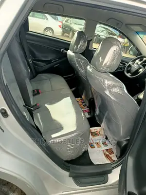 Toyota Matrix 2012 Silver