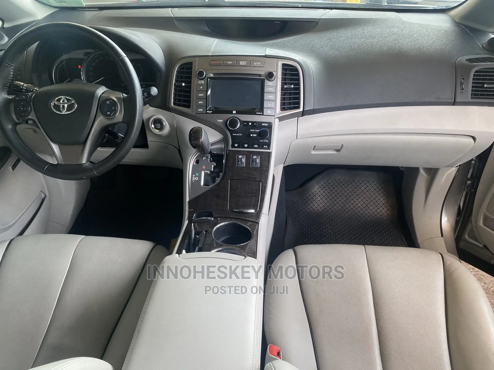 Toyota Venza 2015 Silver
