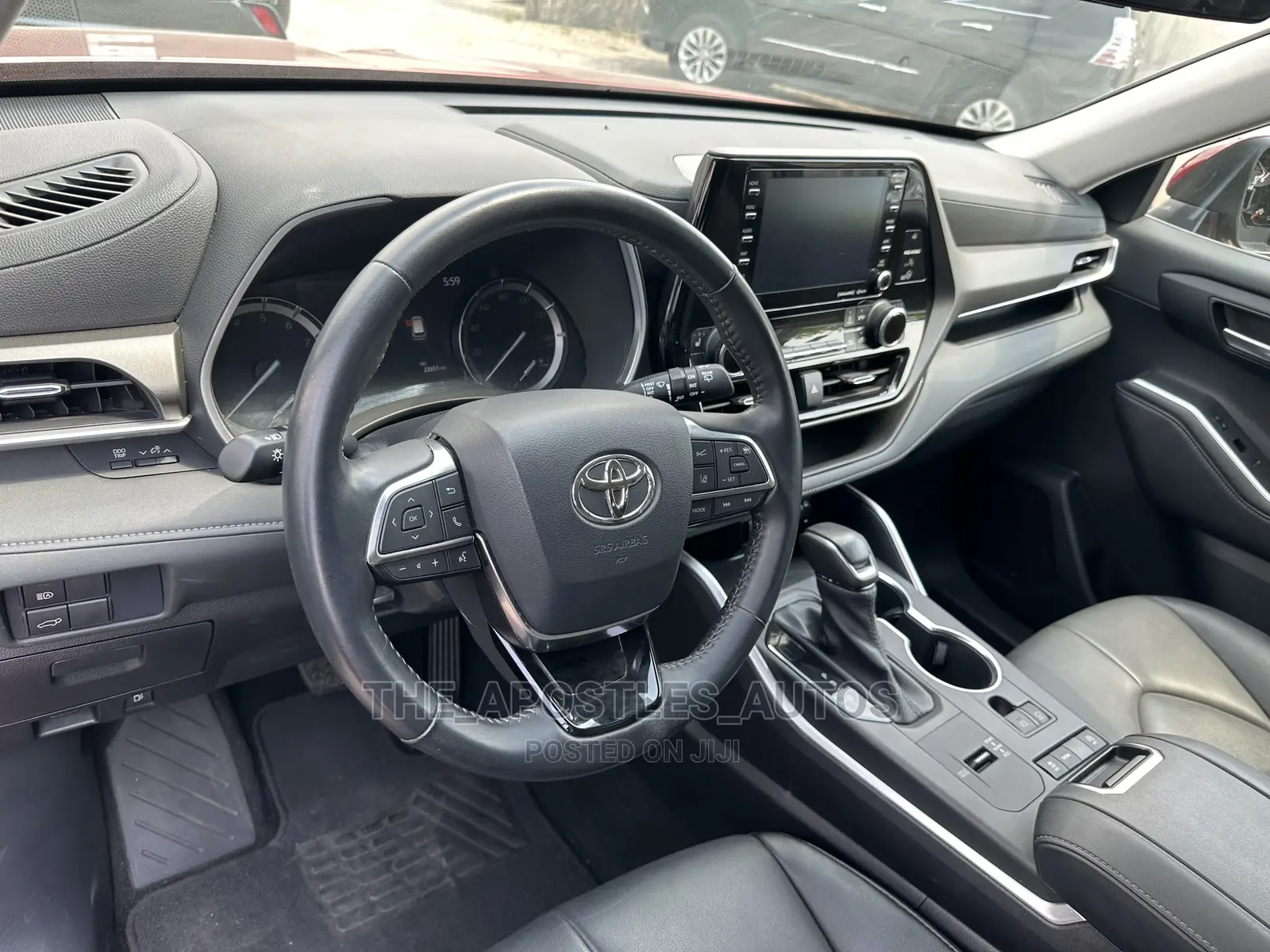 Toyota Highlander XLE 2021 Red