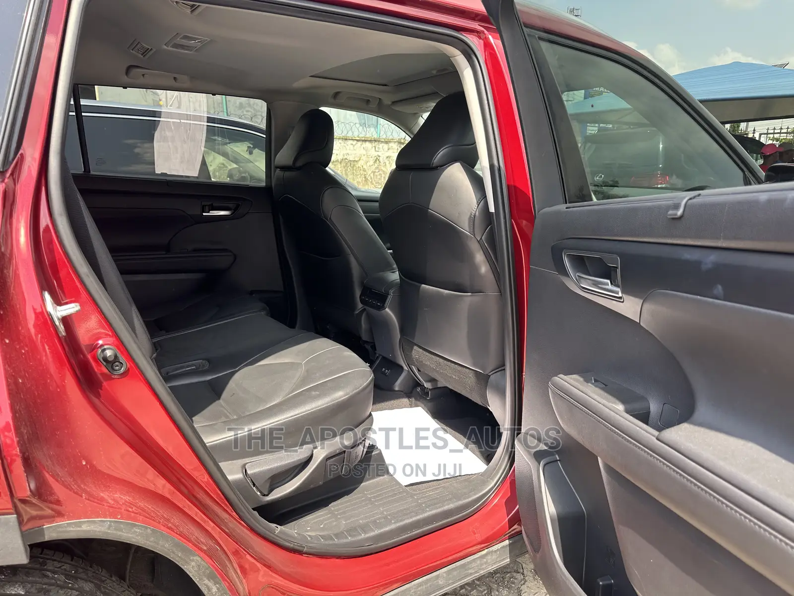 Toyota Highlander XLE 2021 Red