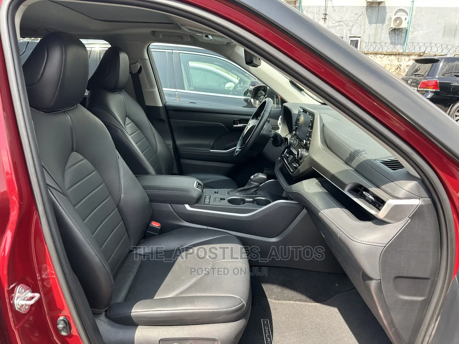 Toyota Highlander XLE 2021 Red