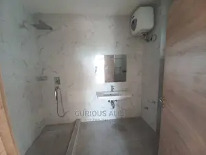 2bdrm Block of Flats in Urban Shelter, Life Camp for rent