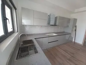 2bdrm Block of Flats in Urban Shelter, Life Camp for rent