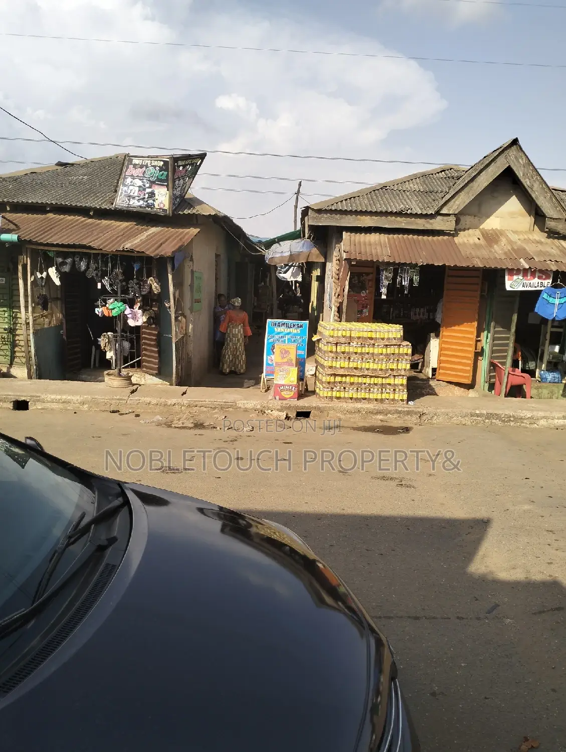 Luck Up Shops at Council Idimu