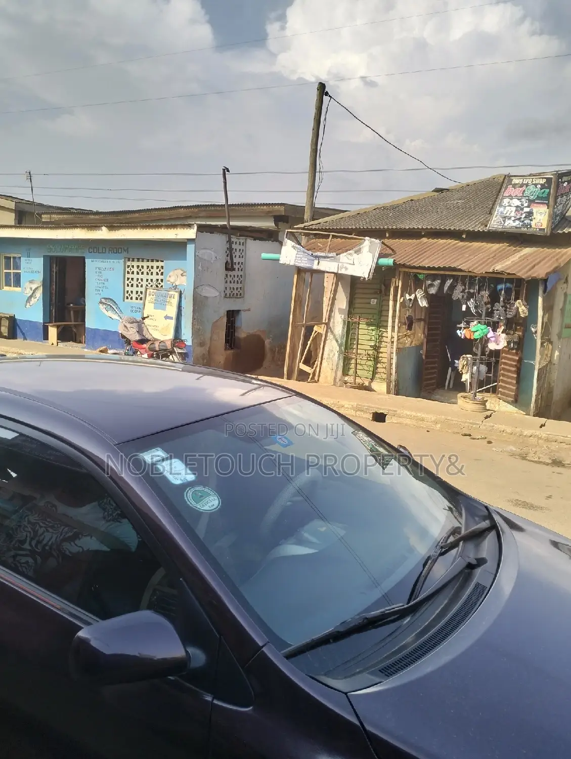 Luck Up Shops at Council Idimu