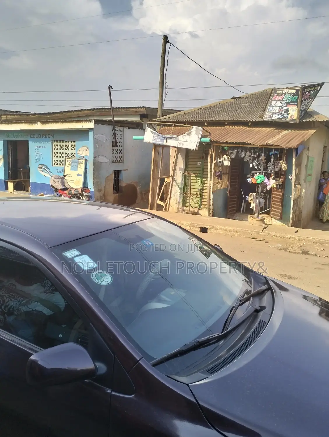 Luck Up Shops at Council Idimu