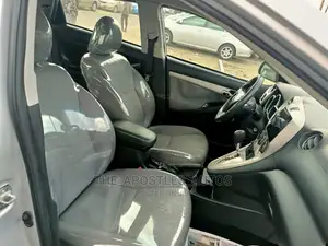 Toyota Matrix 2013 Silver