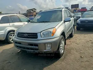 Toyota RAV4 Base FWD 2001 Silver