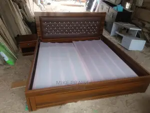 A Quality 6ft by 6ft Bedframe and a Dresser