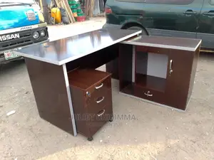 A Quality L Shaped Office Table