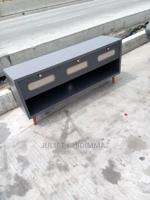 A Quality Tv Shelf