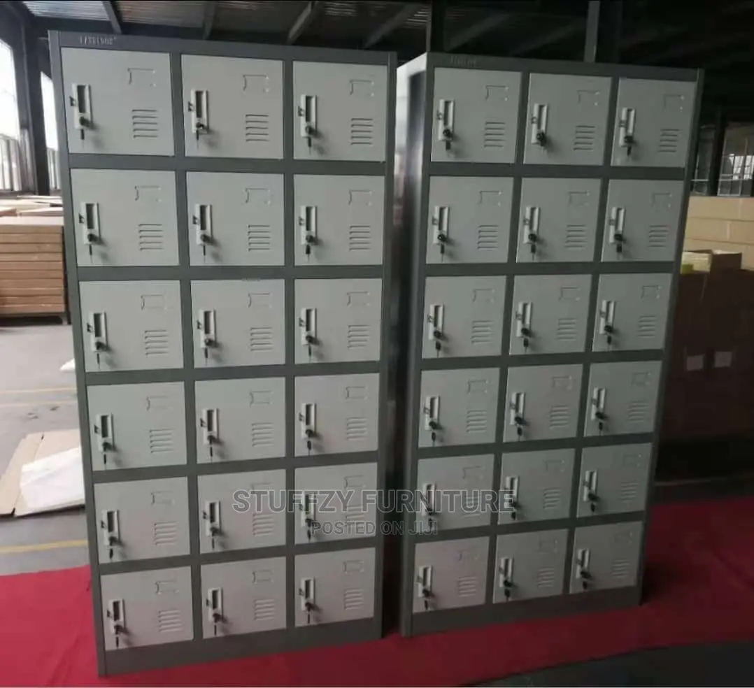 Workers 18 Doors Metal Lockers