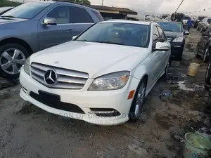 Mercedes-Benz C300 2011 White
