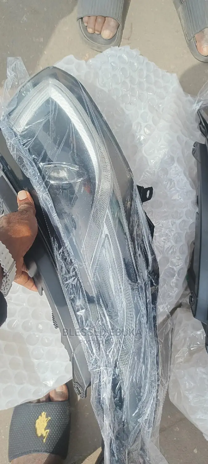 Range Rover Evoque Headlight