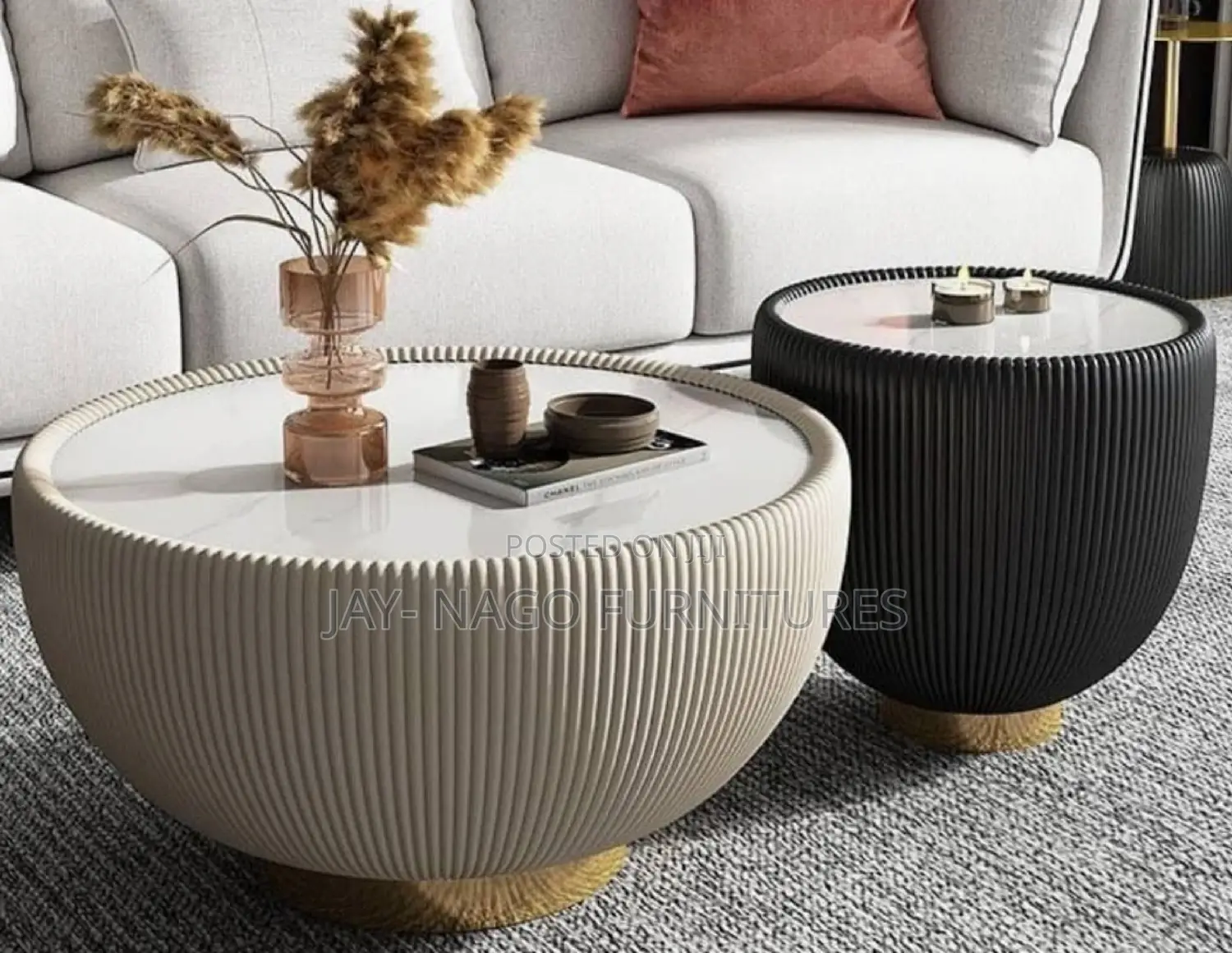 Classic Marble Round Table With Side Stools
