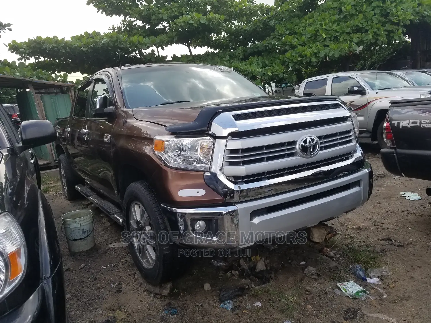 Toyota Tundra 2017 Brown