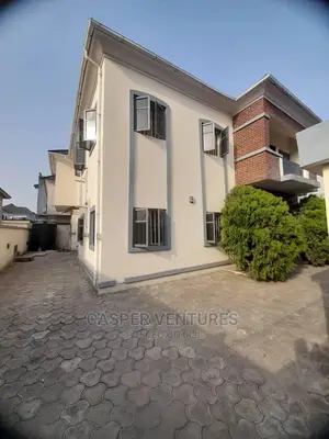 Mini Flat in Chevyview Estate, Chevron for rent