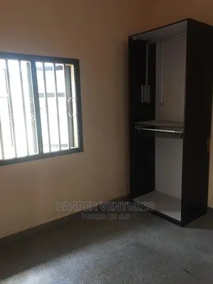Mini Flat in Chevyview Estate, Chevron for rent