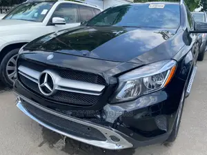 Mercedes-Benz GLA 250 2016 Black