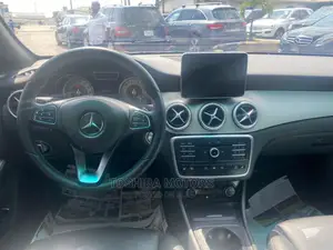 Mercedes-Benz GLA 250 2016 Black
