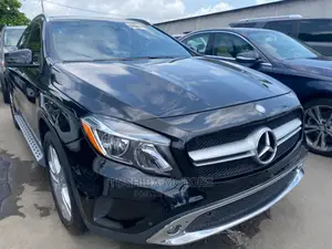 Mercedes-Benz GLA 250 2016 Black