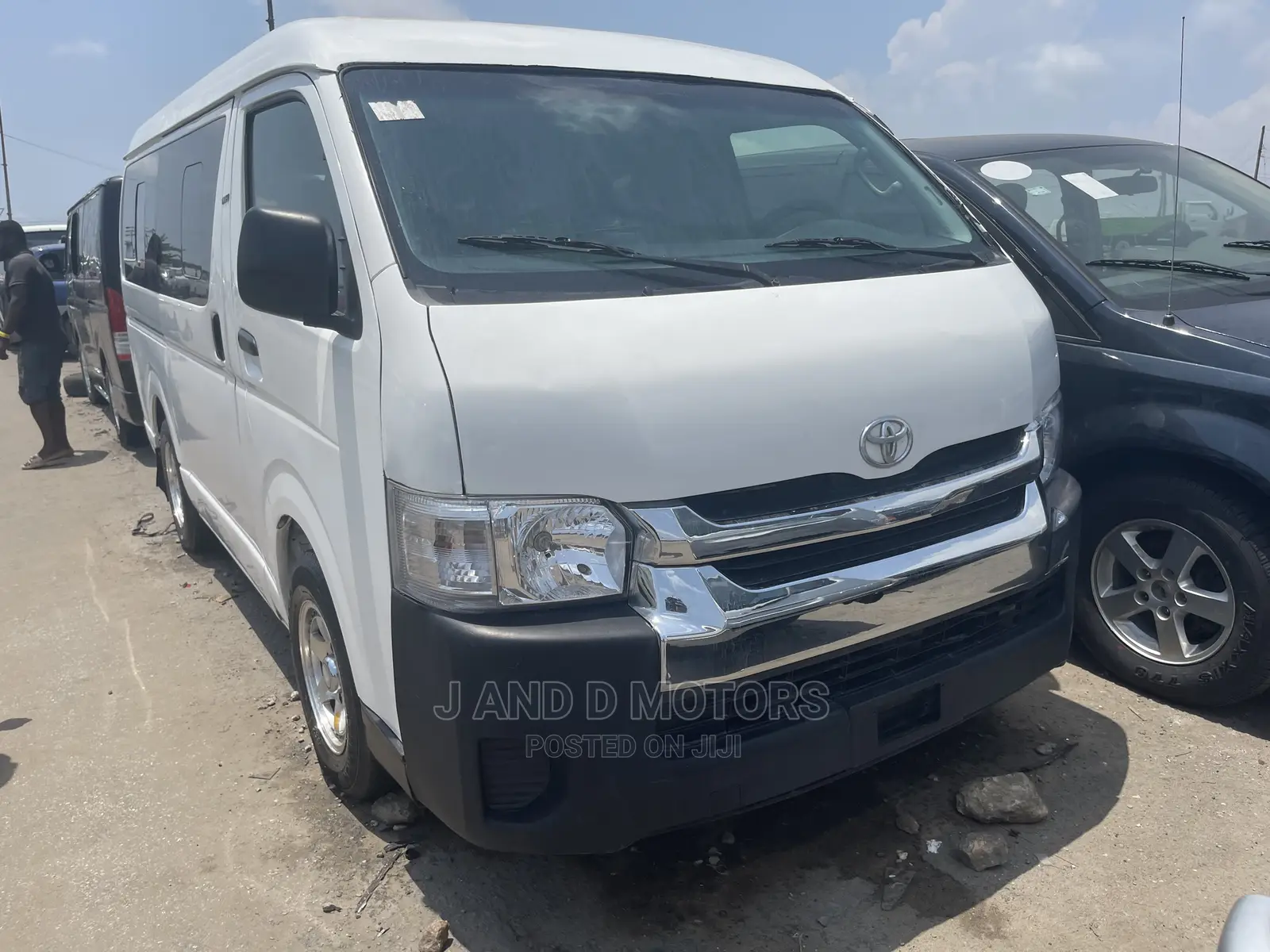 Toyota HiAce 2012 White