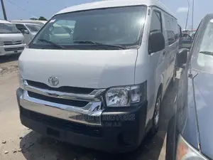 Toyota HiAce 2012 White