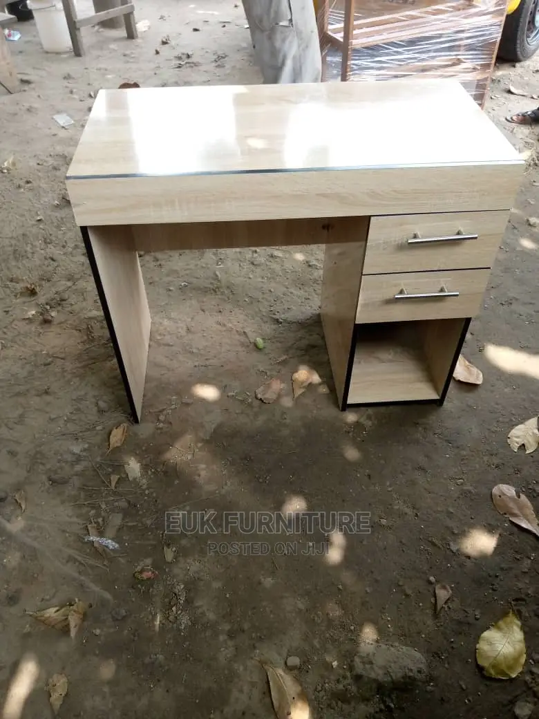 Unique 3ft Table Available in Other Colors