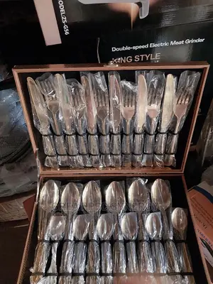 Golden Boxed Cutlery Set
