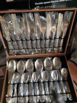 Golden Boxed Cutlery Set