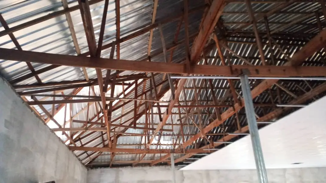 Suspended Ceilings With Grids