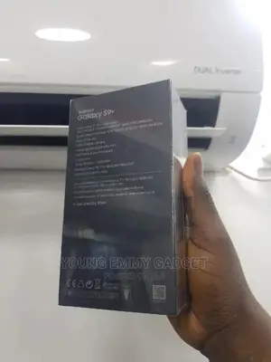 New Samsung Galaxy S9 Plus 64 GB Black