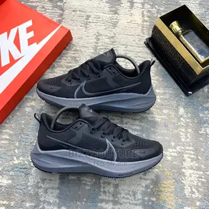 Original NIKE AIR ZOOM WINFLOW Sneakers Available in Store