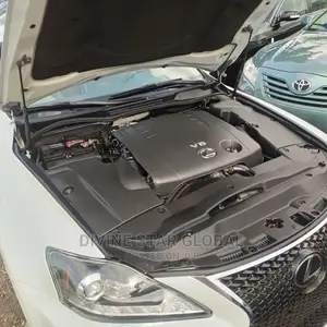 Lexus IS 2009
