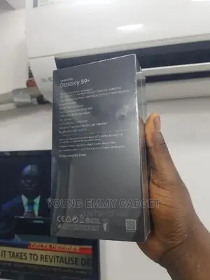New Samsung Galaxy S9 Plus 64 GB Purple
