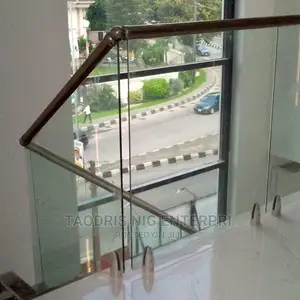 Frameless Glass Handrail