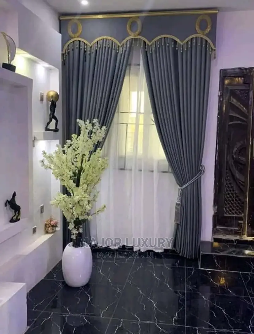 Unique Board Design With High Quality Curtains