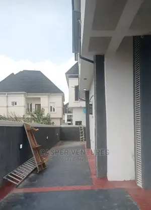 1bdrm Apartment in Chevron for rent