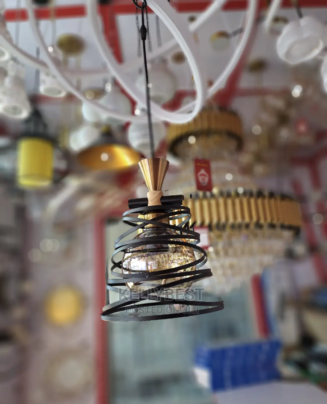 Quality Ceiling Mounted Dropping Lights.