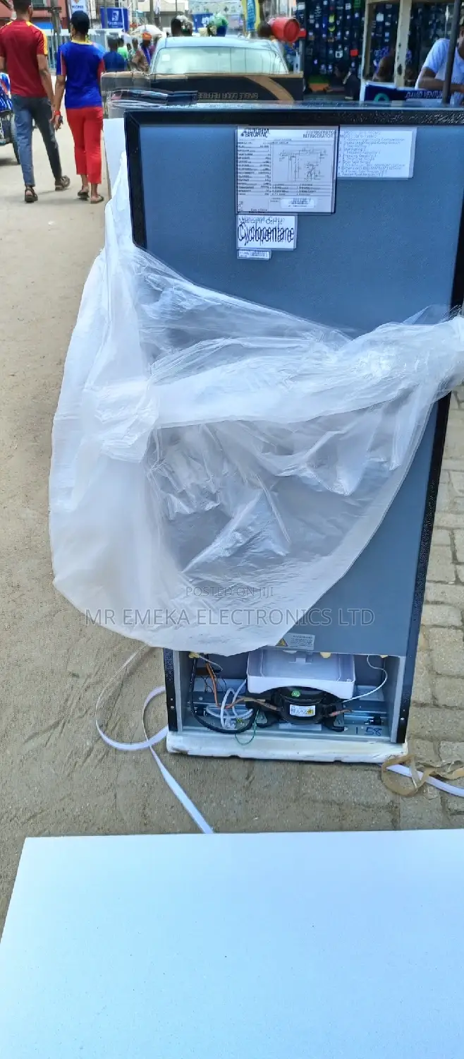 Bruhm Fridge 190L