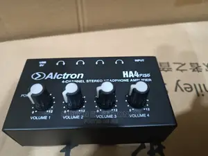 Photo - Alctron Headphone Amplifier