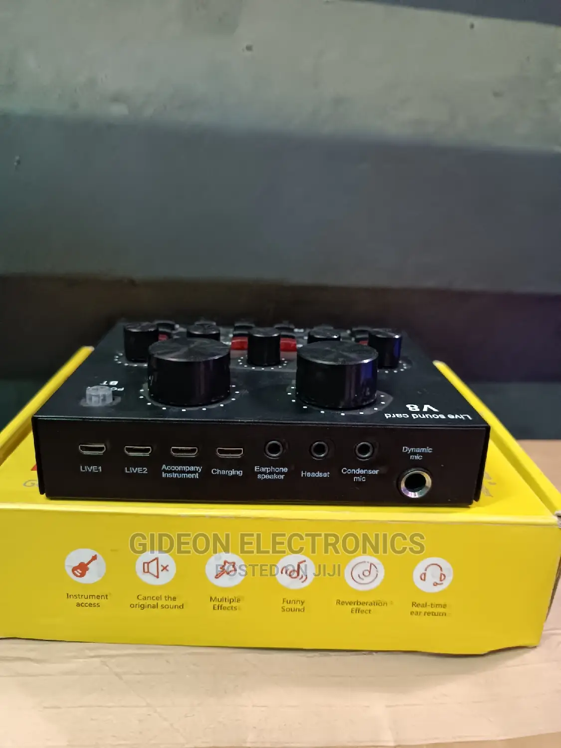 Studio Sound V8