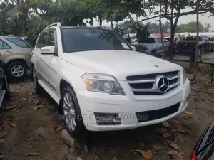 Mercedes-Benz GLK-Class 350 4MATIC 2011 White
